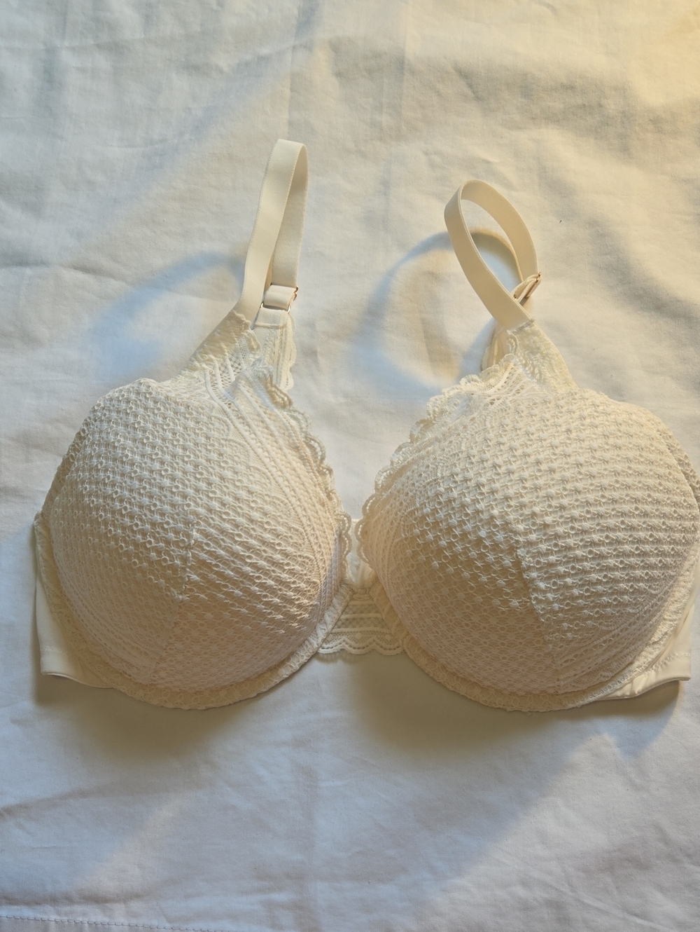 Auden Cream Lace Padded Bra with Textured Cups